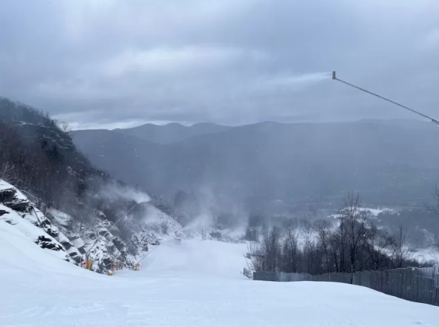 Hunter Mountain Snowmaking - Photo Credit:NYSkiBlog.com