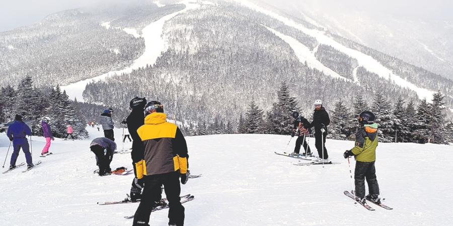 Kid skiing in New York 